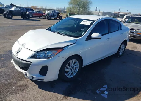 2013 Mazda Mazda3 I Touring z USA, uszkodzony, nr VIN JM1BL1V8XD1710799